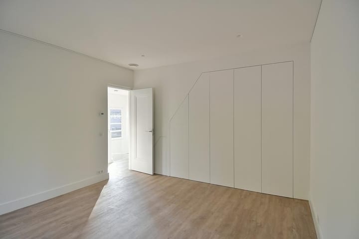 Foto 13 van Lothariuslaan 47