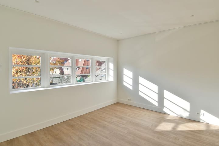 Foto 15 van Lothariuslaan 47