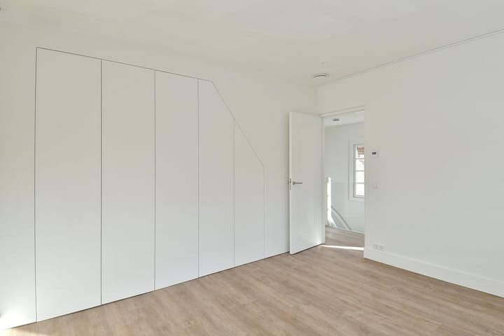 Foto 17 van Lothariuslaan 47