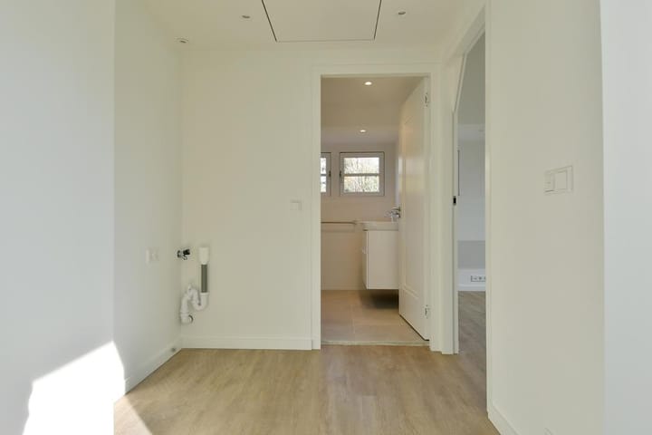 Foto 19 van Lothariuslaan 47