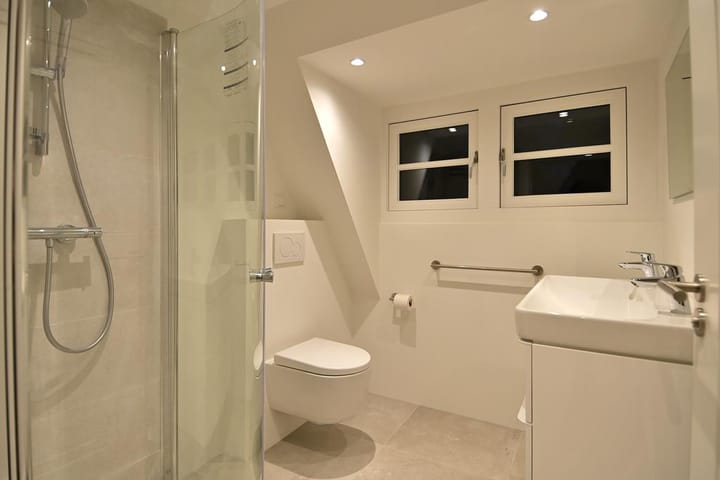 Foto 21 van Lothariuslaan 47