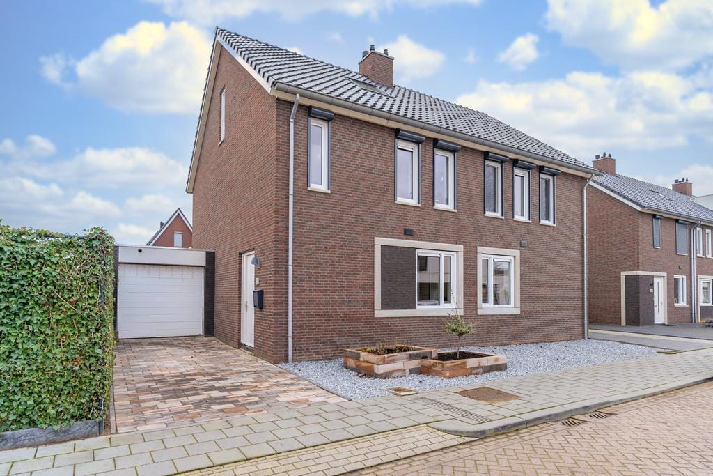 Foto 1 van Amalialaan 16