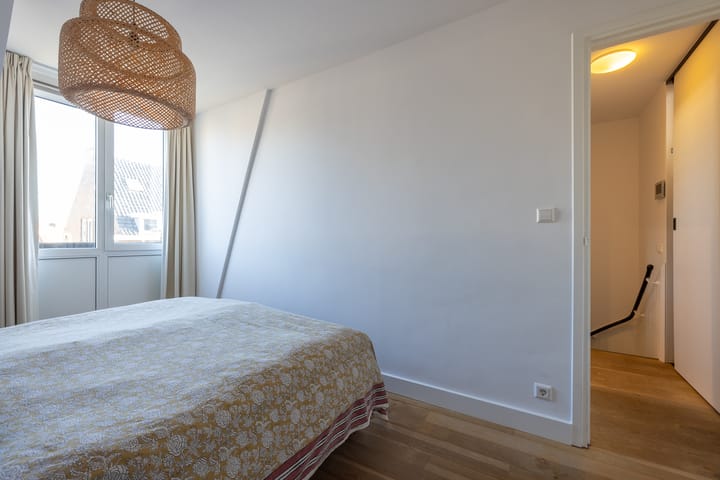 Foto 22 van Jan Willem Frisostraat 8-B