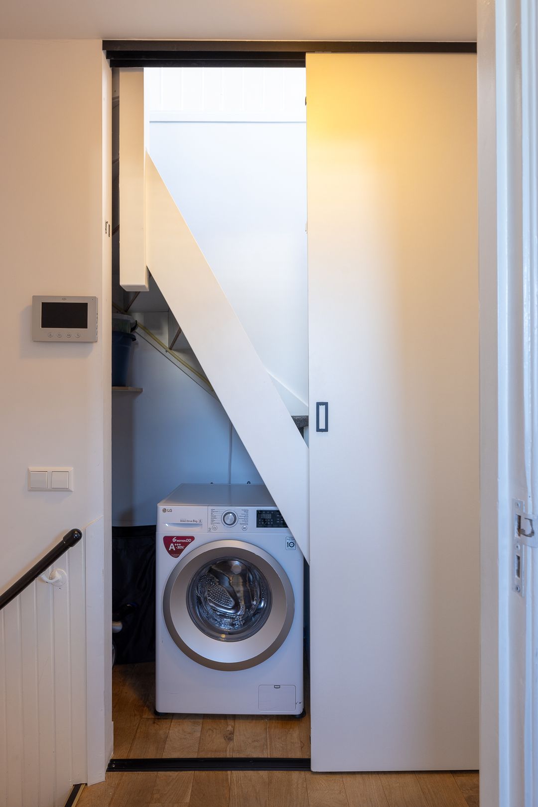 Photo 26 of Jan Willem Frisostraat 8-B