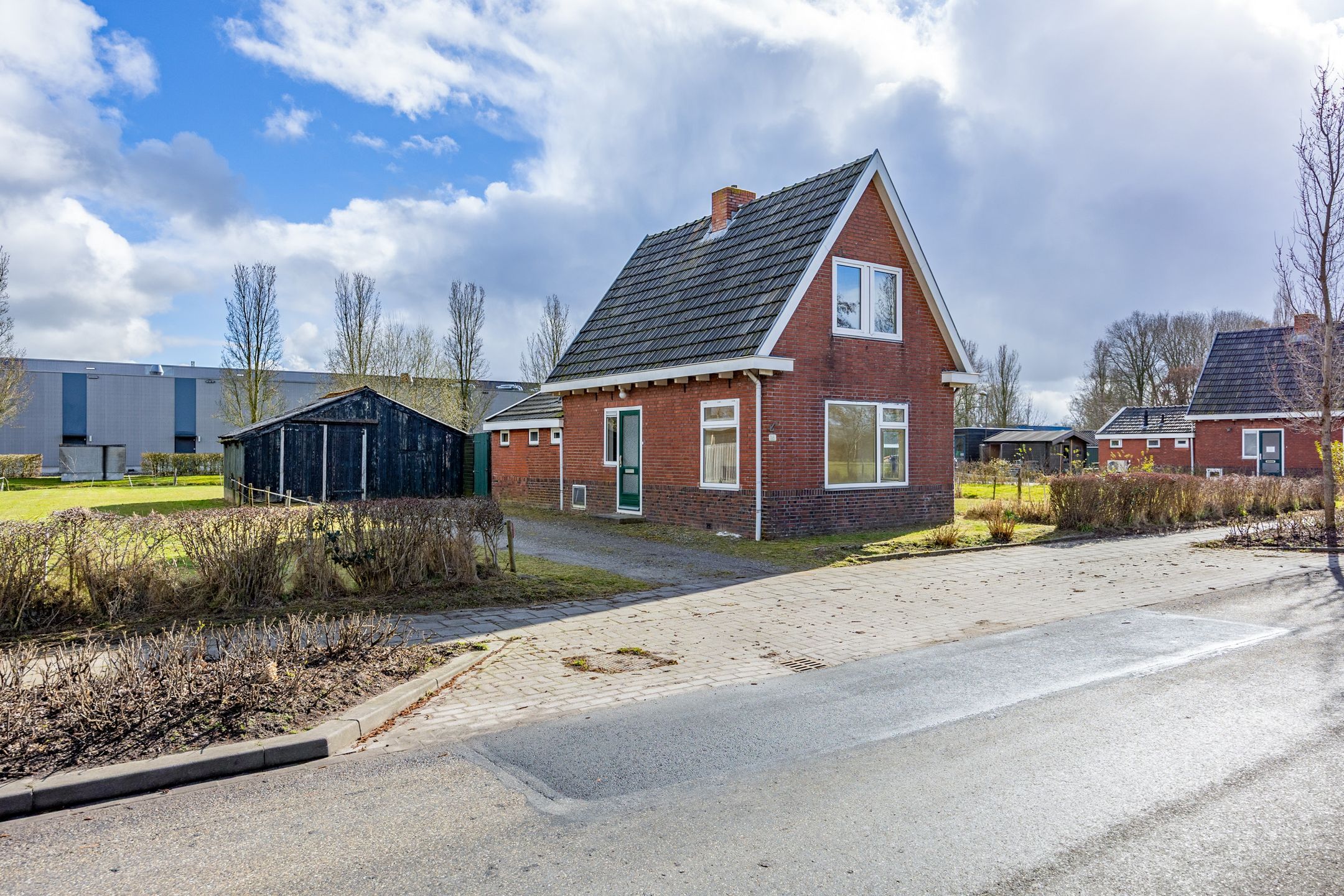 Foto 3 van Lutjegasterweg 16