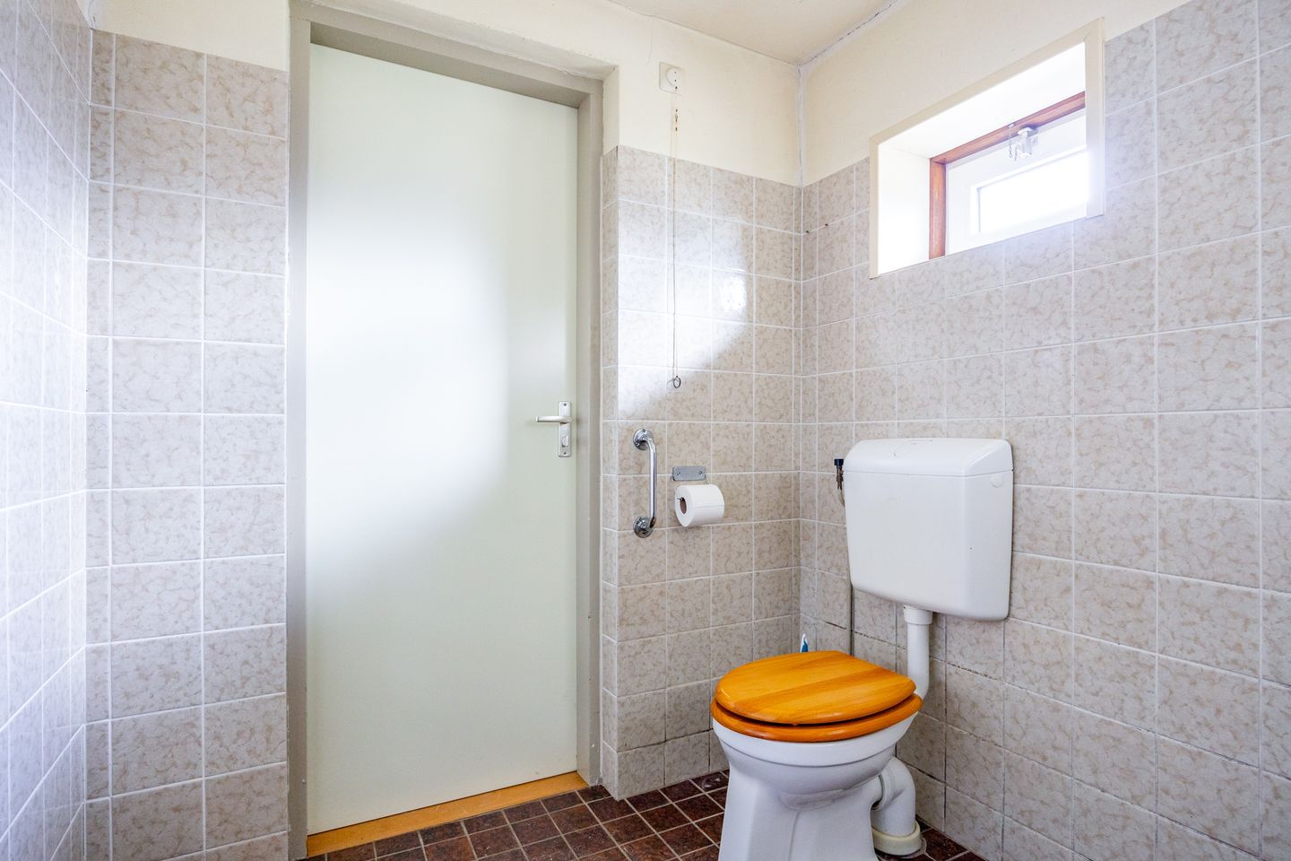 Foto 19 van Lutjegasterweg 16