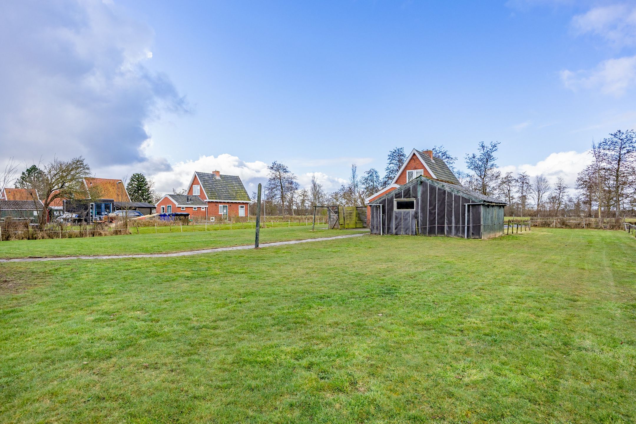 Foto 36 van Lutjegasterweg 16