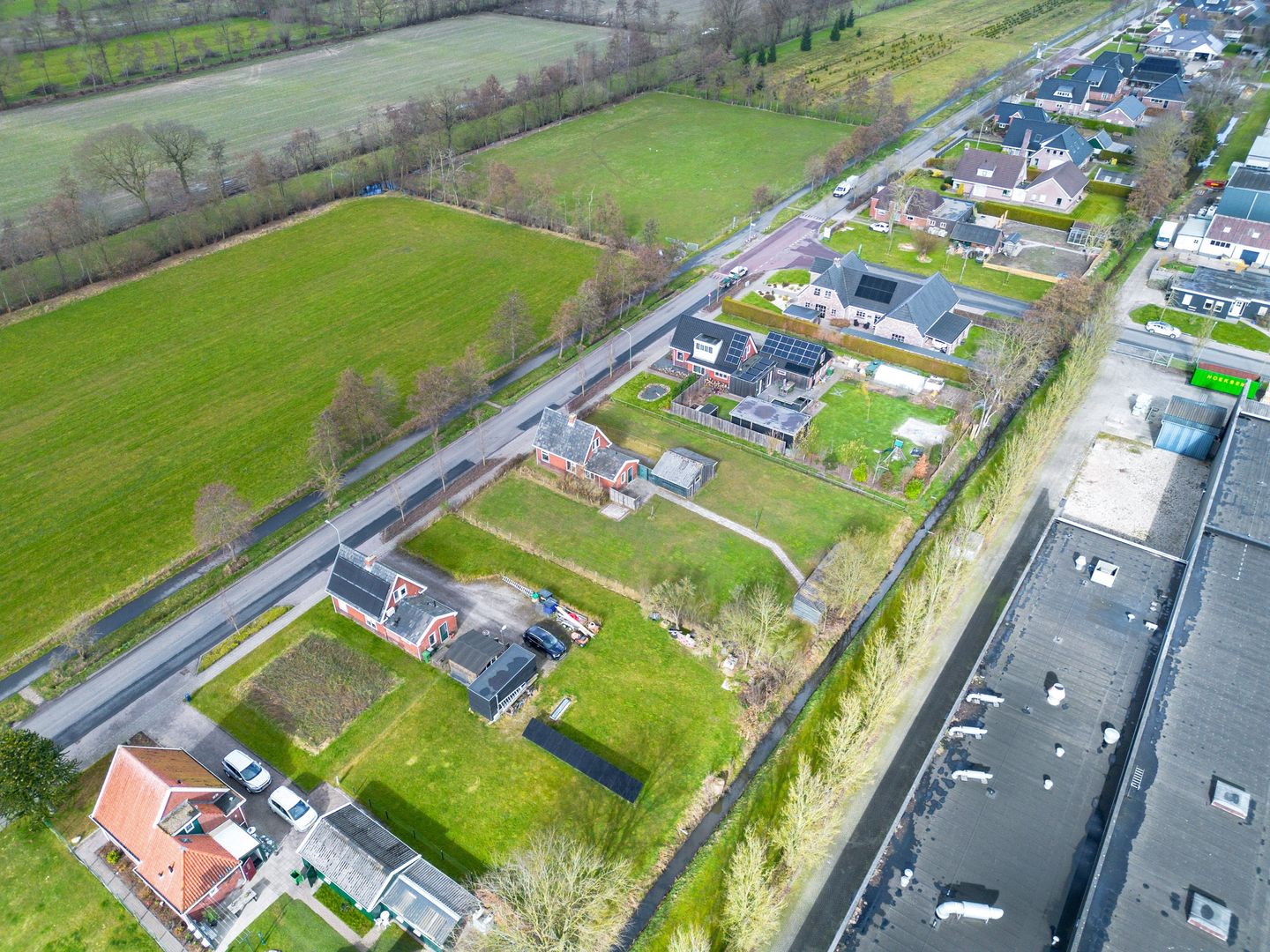 Foto 44 van Lutjegasterweg 16