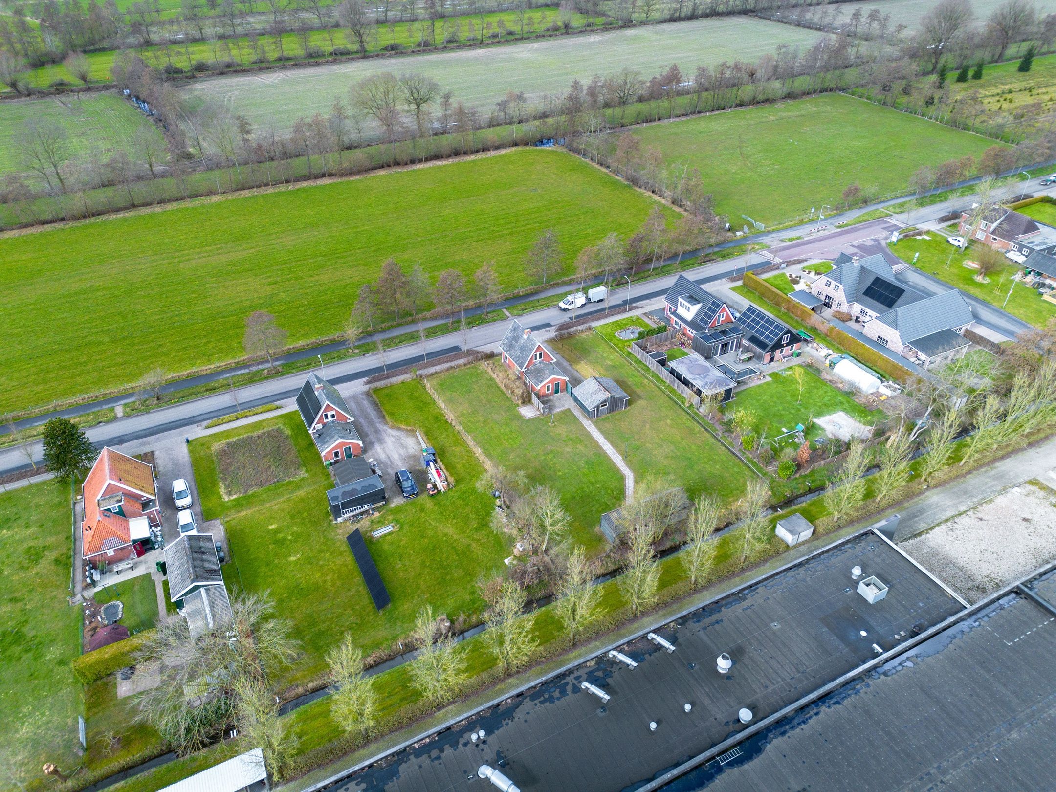 Foto 45 van Lutjegasterweg 16