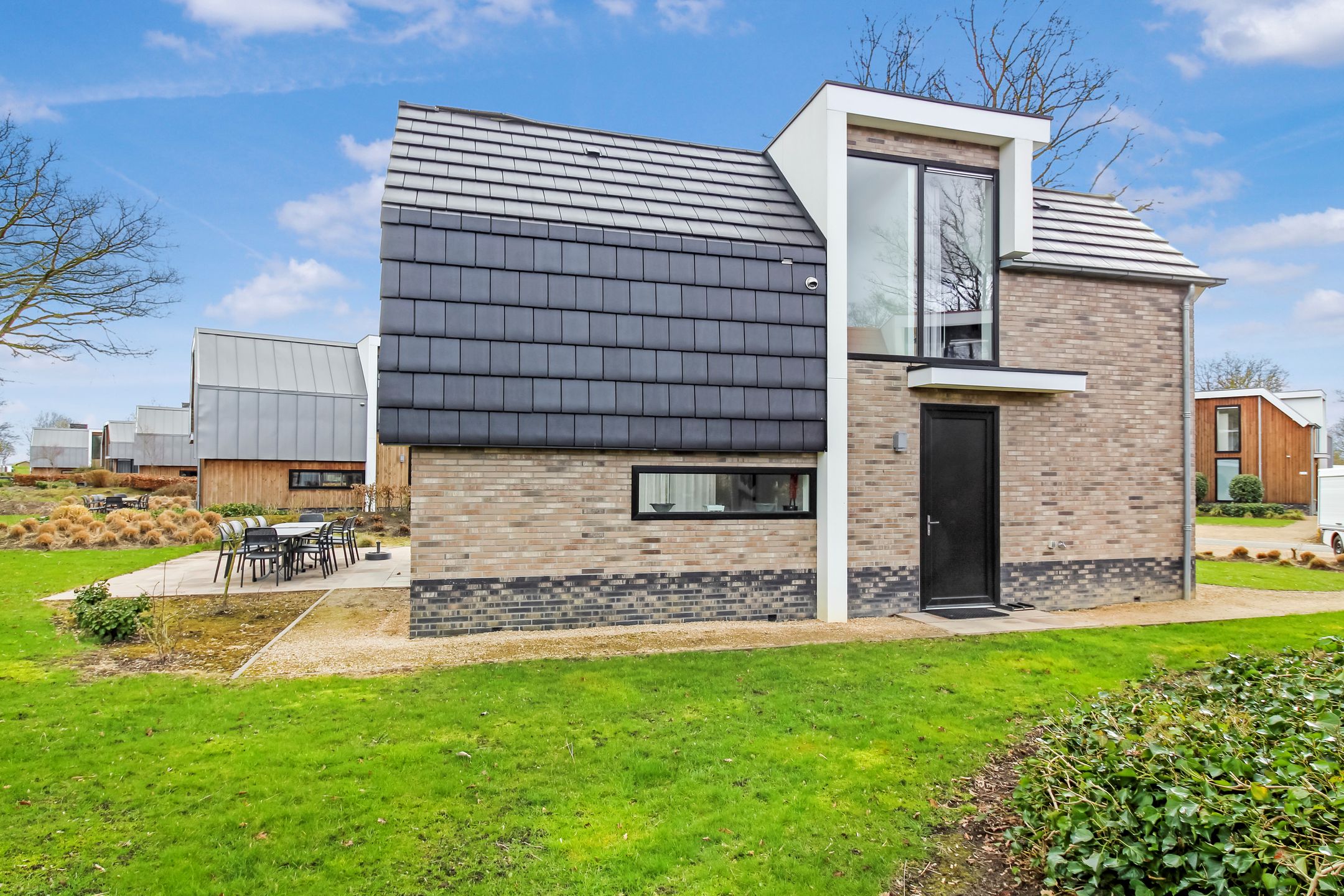 6-bedroom freehold villa in Biddinghuizen — photo 2 of 5