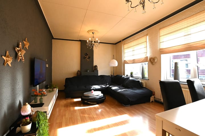 Foto 2 van Kouvenderstraat 211