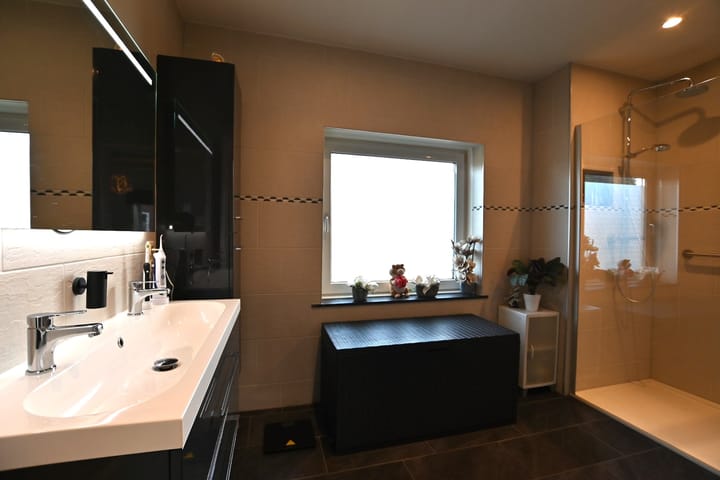 Foto 41 van Kouvenderstraat 211