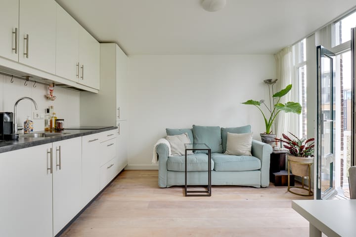 Foto 4 van Justus van Effenstraat 36-D