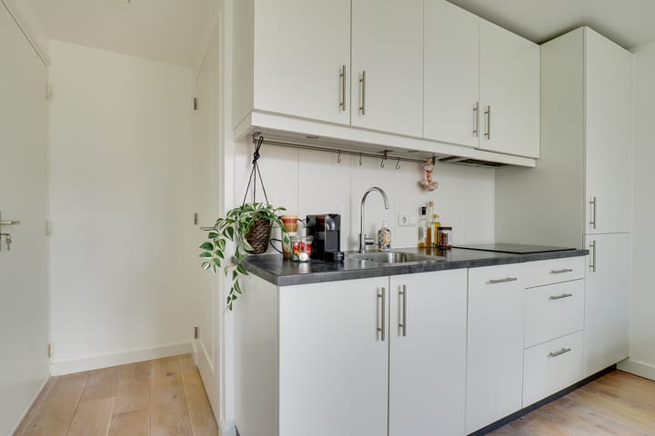 Foto 5 van Justus van Effenstraat 36-D