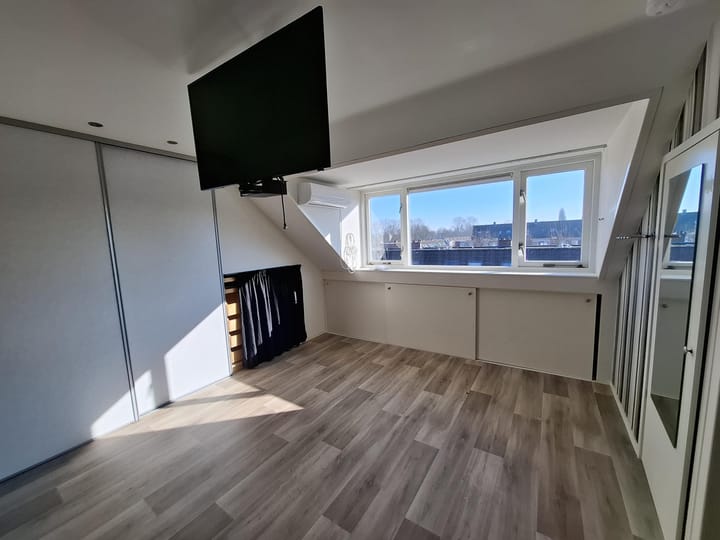 Foto 12 van Barkstraat 10