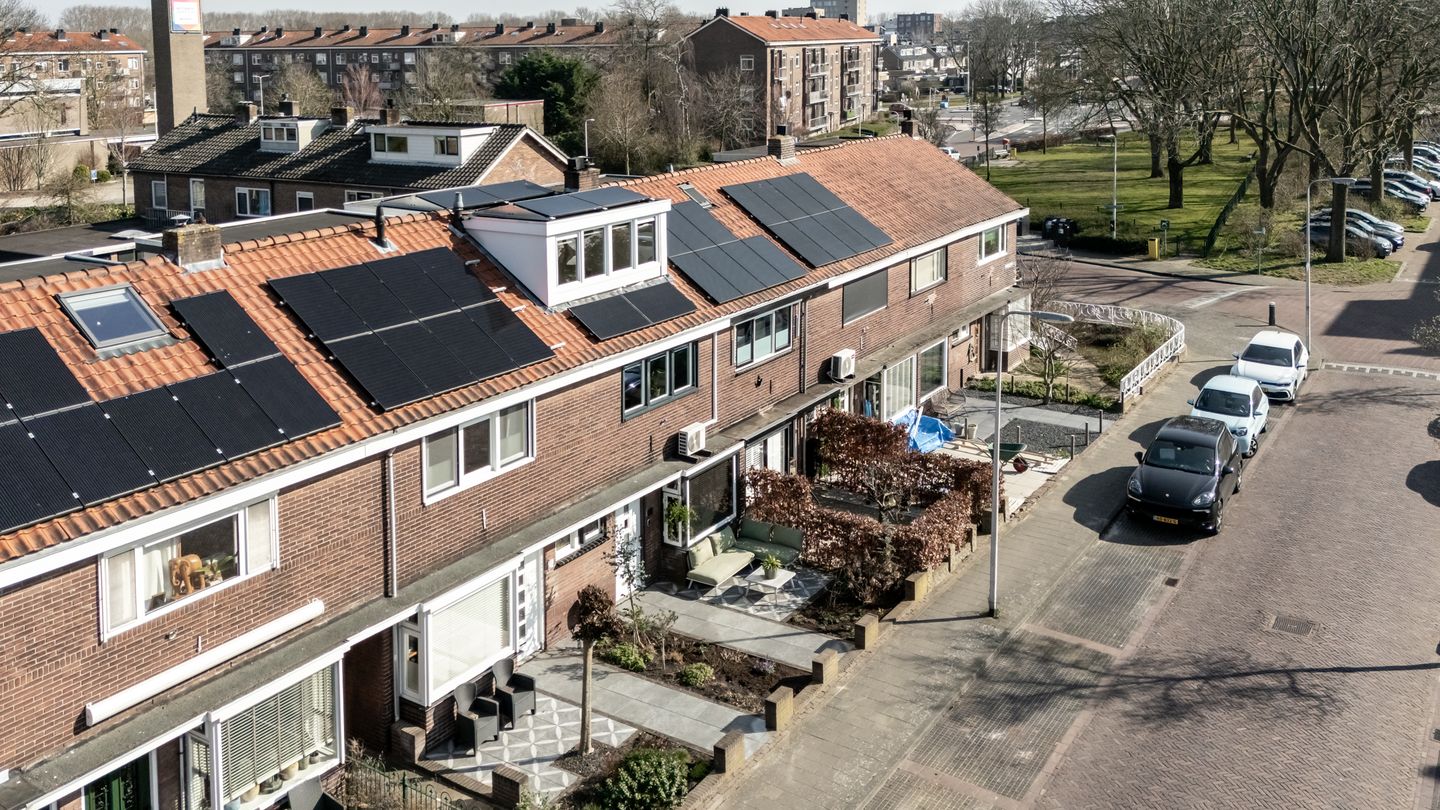 Photo 5 of Ruisdaelstraat 10