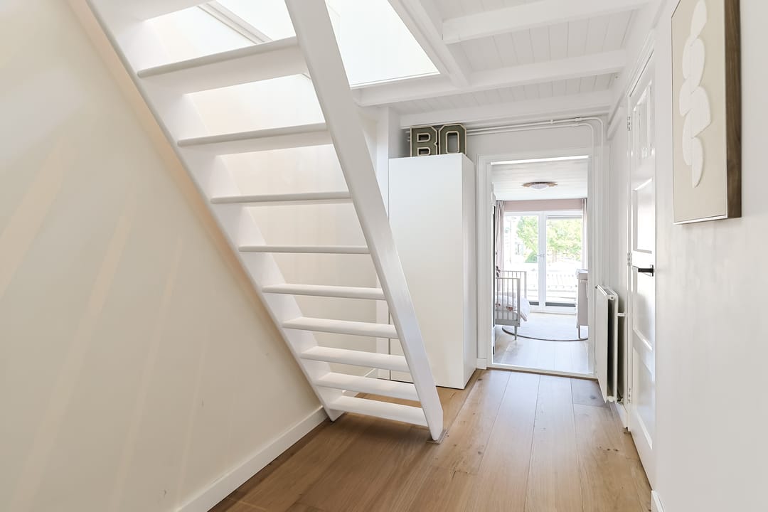 Photo 26 of Ruisdaelstraat 10