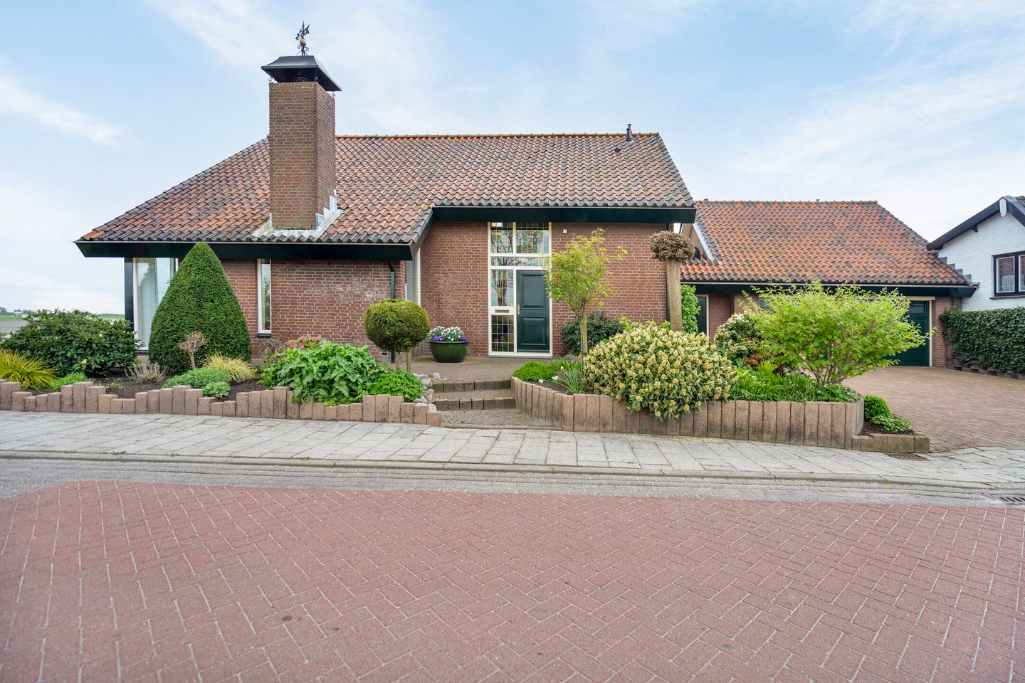 Foto 1 van Voorlaan 5