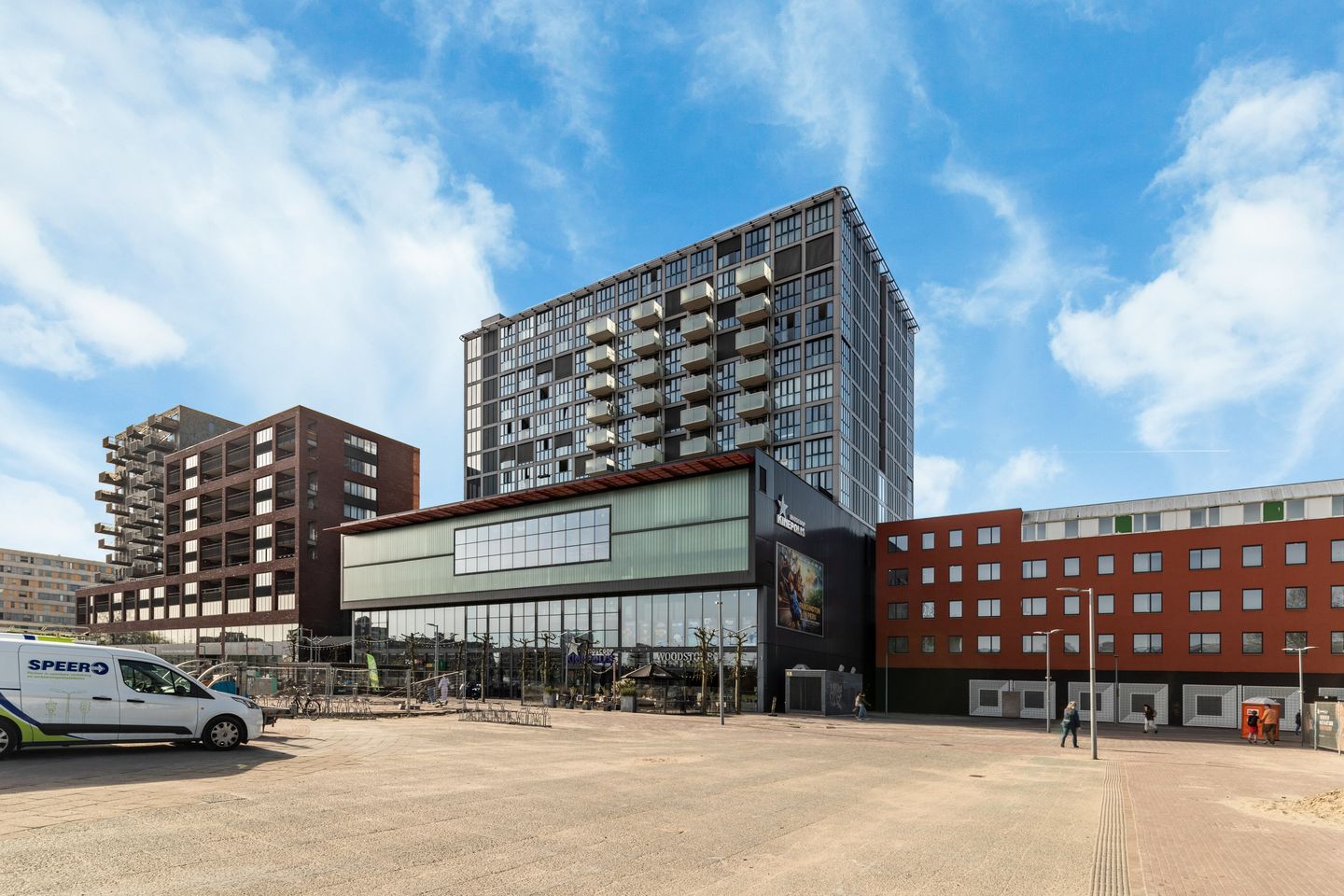 Foto 1 van Raadhuisplein 184