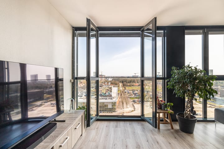 Foto 3 van Raadhuisplein 184