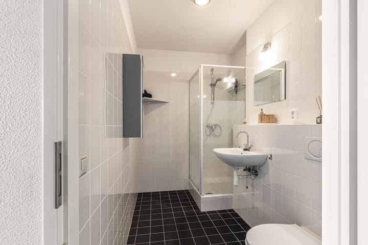 Foto 5 van Raadhuisplein 184