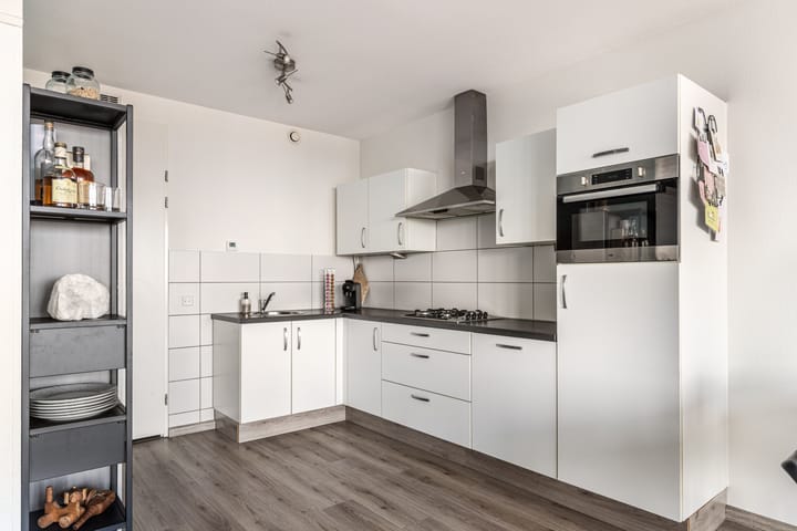 Foto 12 van Raadhuisplein 184