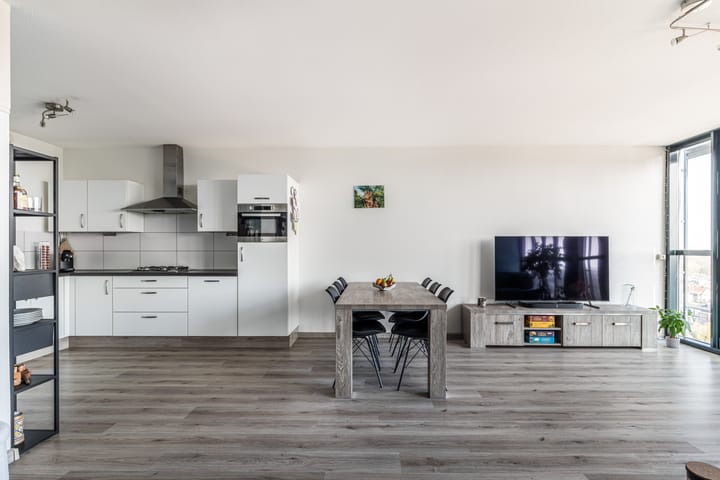 Foto 16 van Raadhuisplein 184