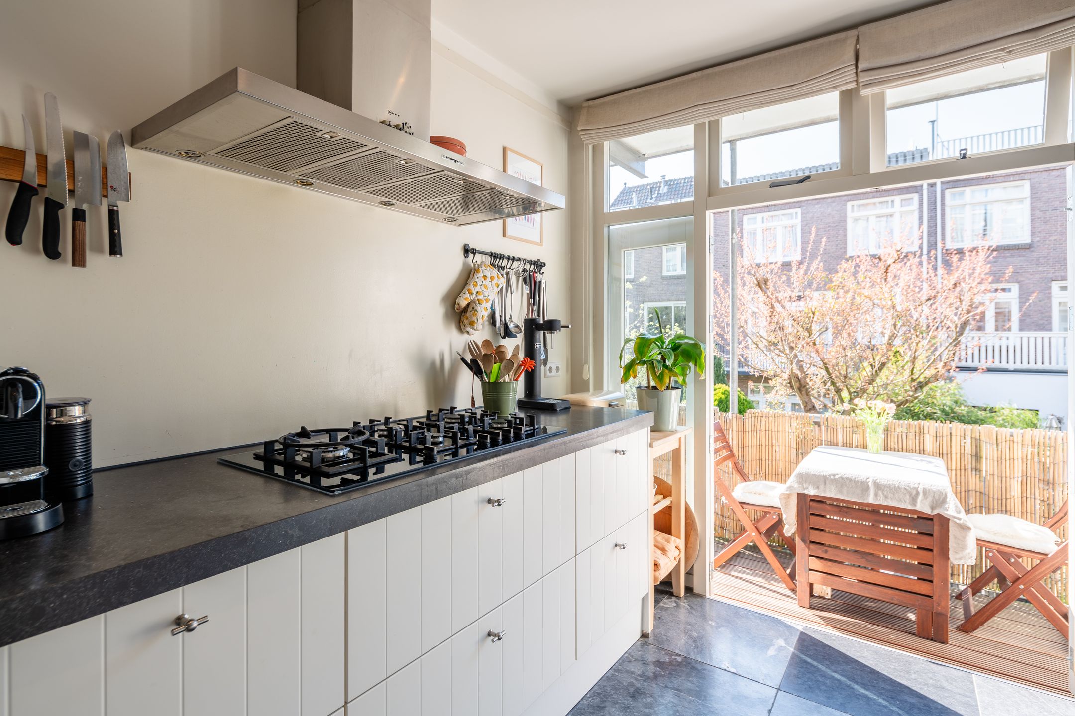 Foto 12 van Krammerstraat 12-1