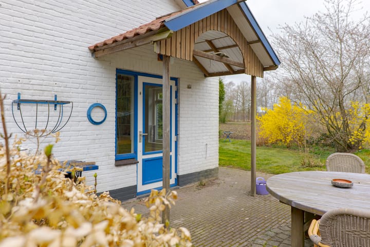 Foto 24 van Dorpsstraat 12