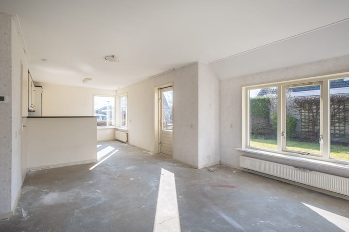 Photo 21 of It String 39