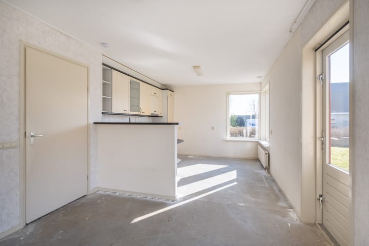 Photo 22 of It String 39