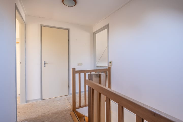 Photo 36 of It String 39