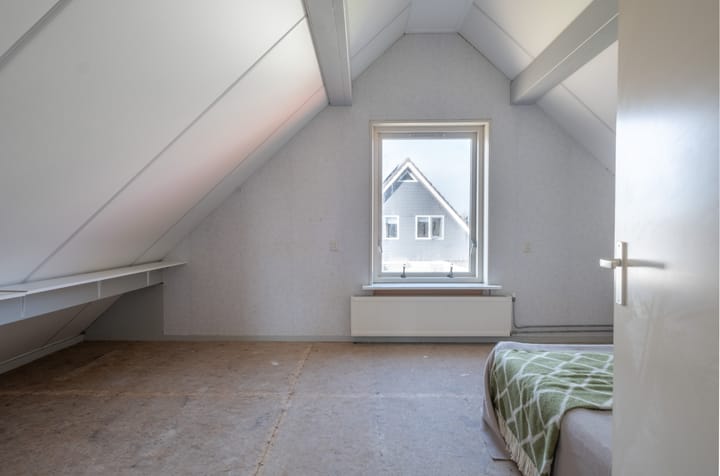 Photo 40 of It String 39