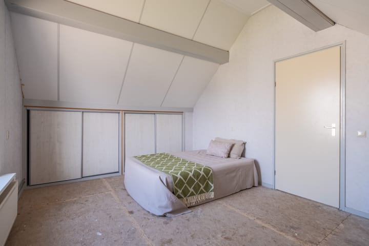 Photo 41 of It String 39