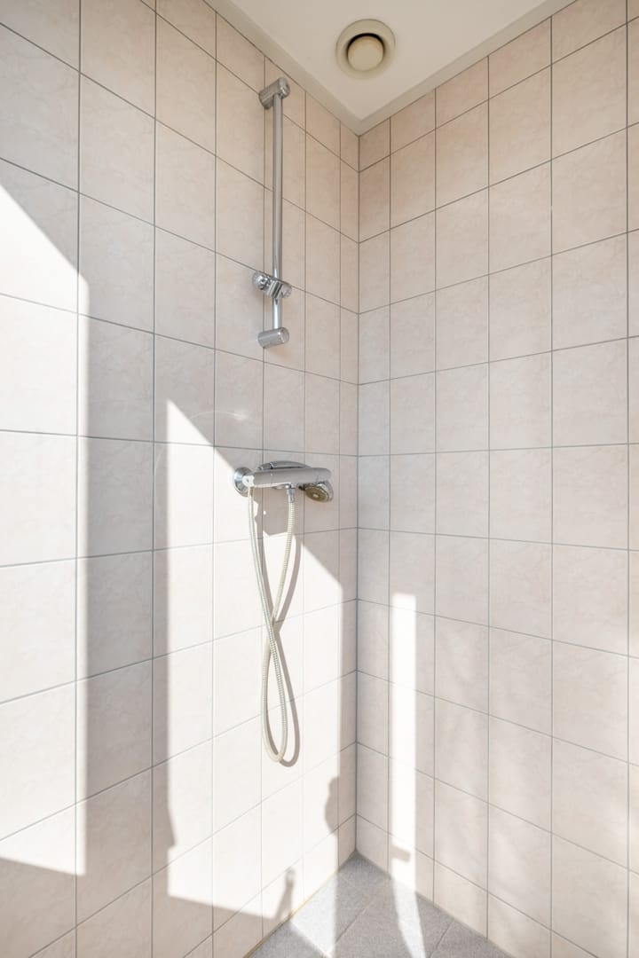 Photo 46 of It String 39