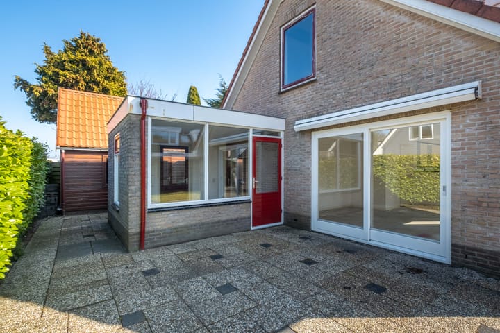 Photo 51 of It String 39