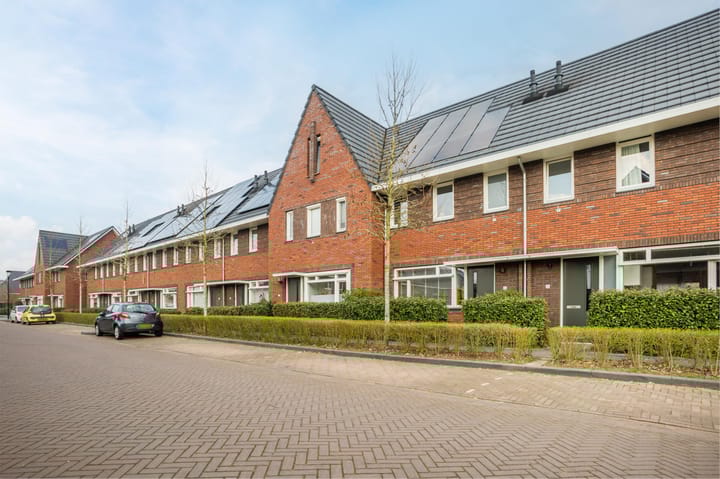 Foto 2 van Van de Weerdstraat 6