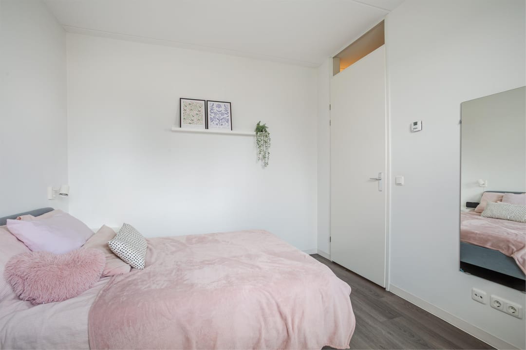 Foto 16 van Van de Weerdstraat 6