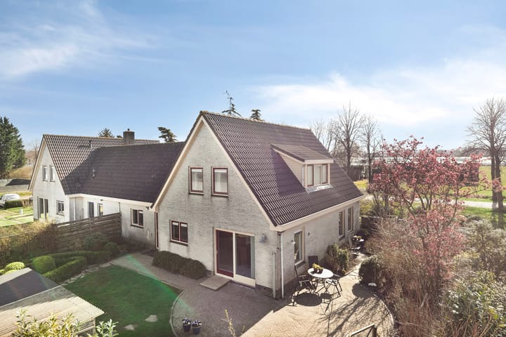 Foto 3 van Linnaeusweg 12-B