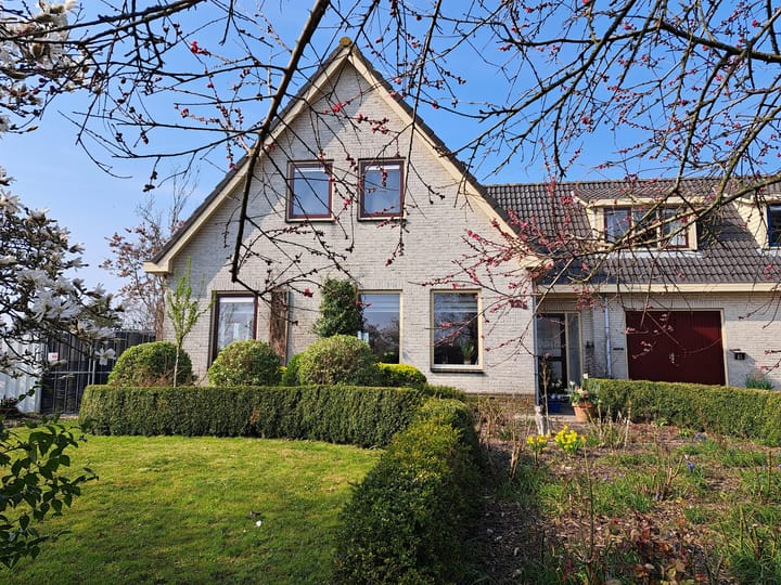 Foto 2 van Linnaeusweg 12-B