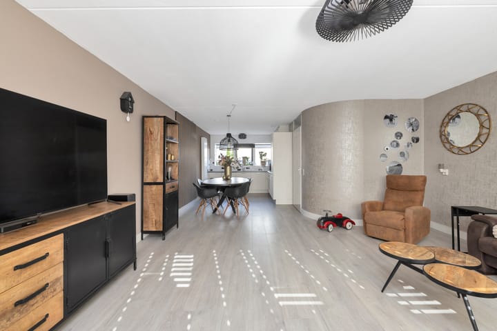 Foto 11 van Rosa Spierplantsoen 153