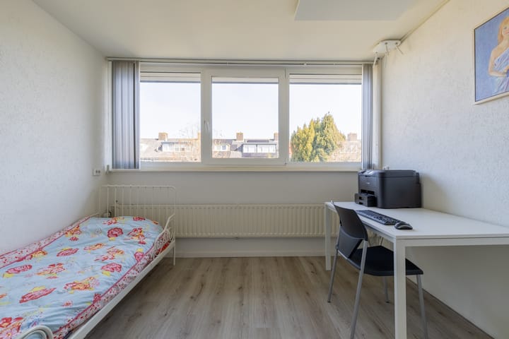 Foto 38 van Hillenraadstraat 17