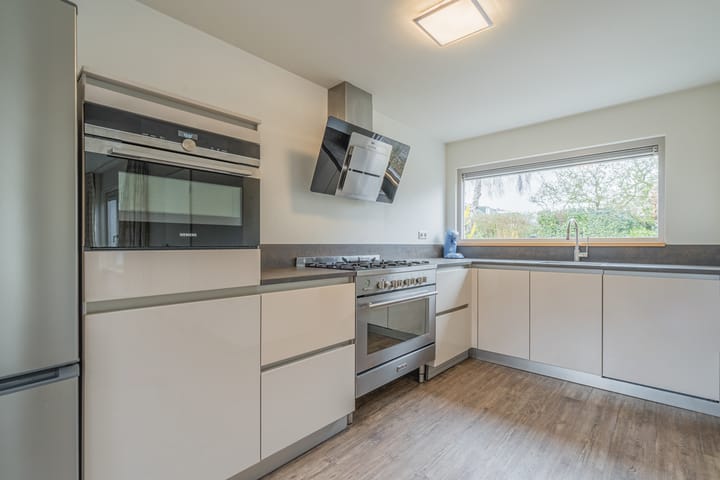 Foto 3 van Weegbree 39