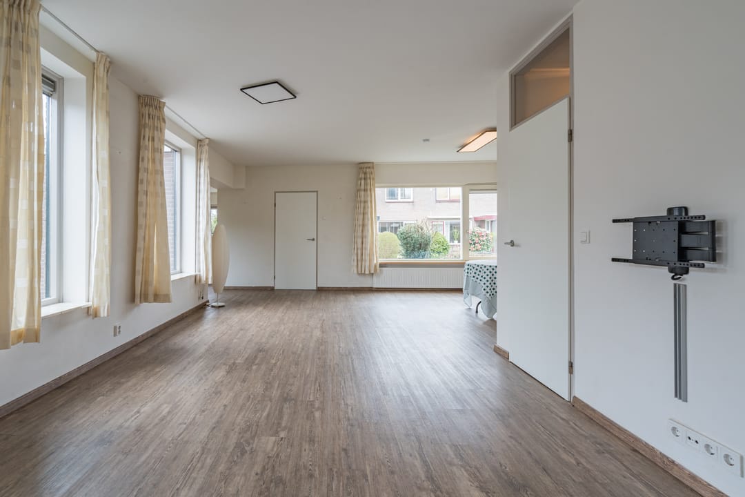 Foto 8 van Weegbree 39