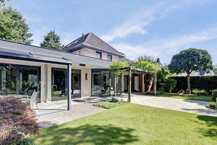 Jan de Vriesstraat 8