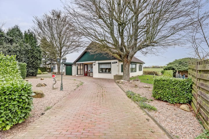 Foto 38 van Loostraat 24