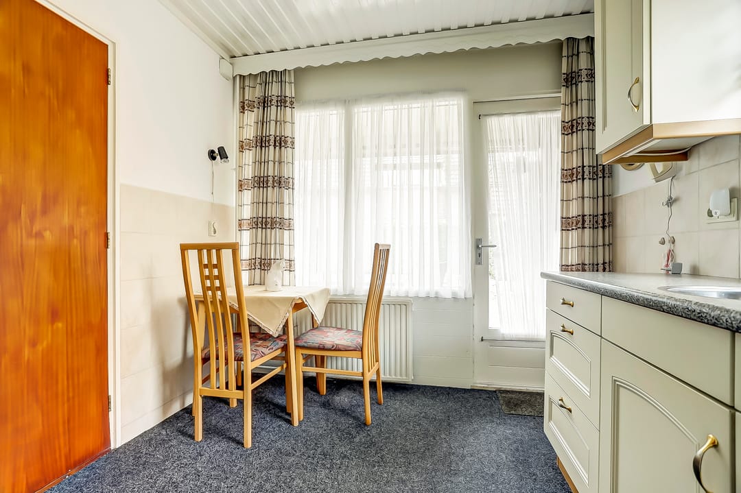 Foto 11 van Loostraat 24