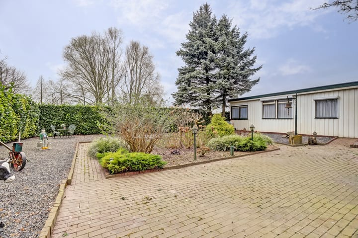 Foto 43 van Loostraat 24