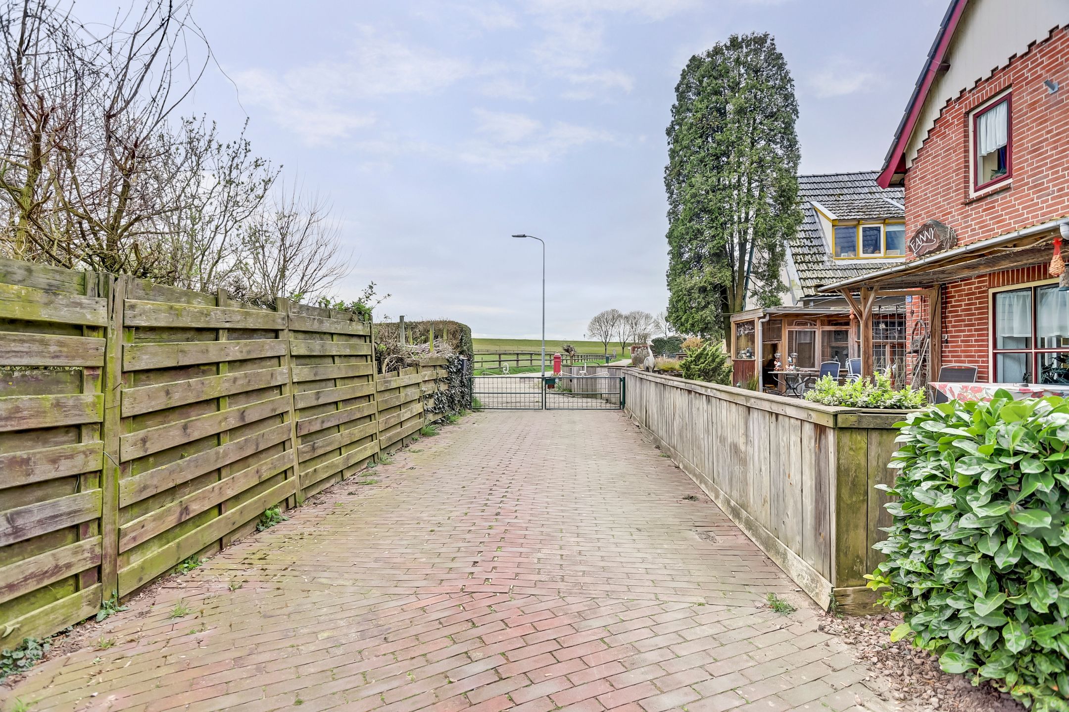 Foto 51 van Loostraat 24