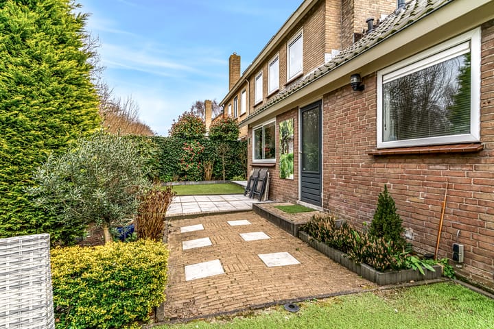 Photo 48 of Koningin Julianaweg 31